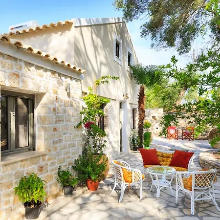 Olive Villa Petratika