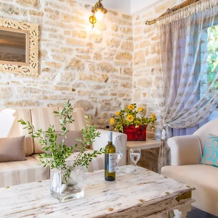 Vila Olive Petratika