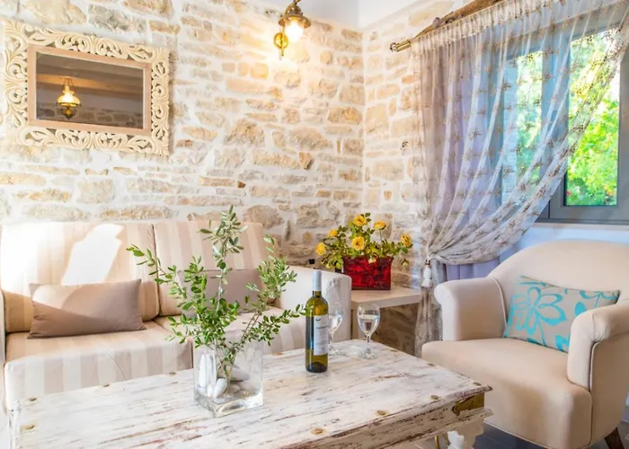 Olive Villa Petratika