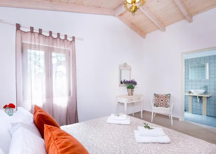 Olive Villa Petratika